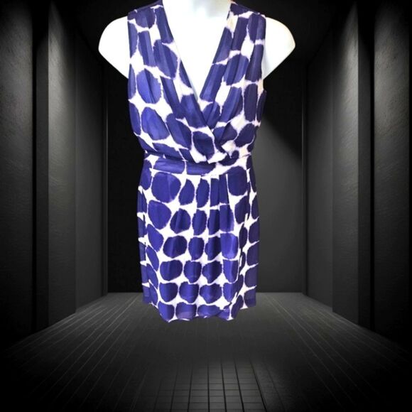 BANANA REPUBLIC Women's Sleeveless Surplice V- Neck Sheath dress Size 8 NWT - Picture 1 of 11